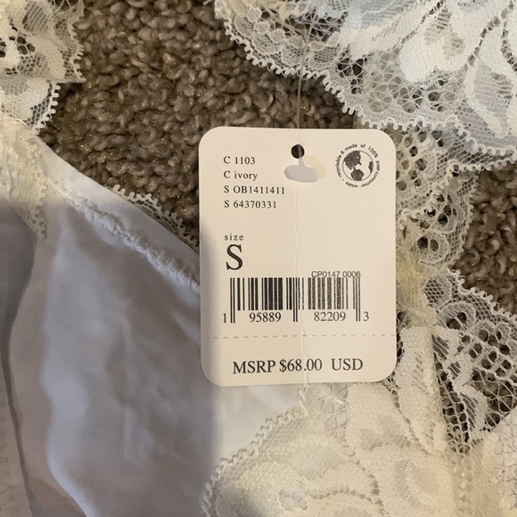 Intimately free ivory lace bodysuit size small Nwt - Picture 8 of 8